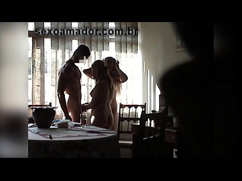 ❤️ Babaturan séks ngajak saurang lalaki raksasa sareng tiluan sareng anjeunna ❤️❌ porno geulis di urang ️❤
